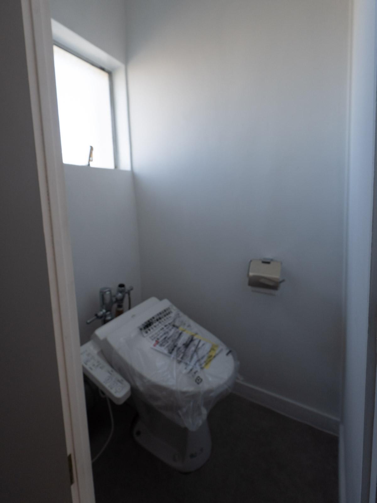 神奈川県川崎市多摩区三田の賃貸物件/トイレも新品に取り替えられている