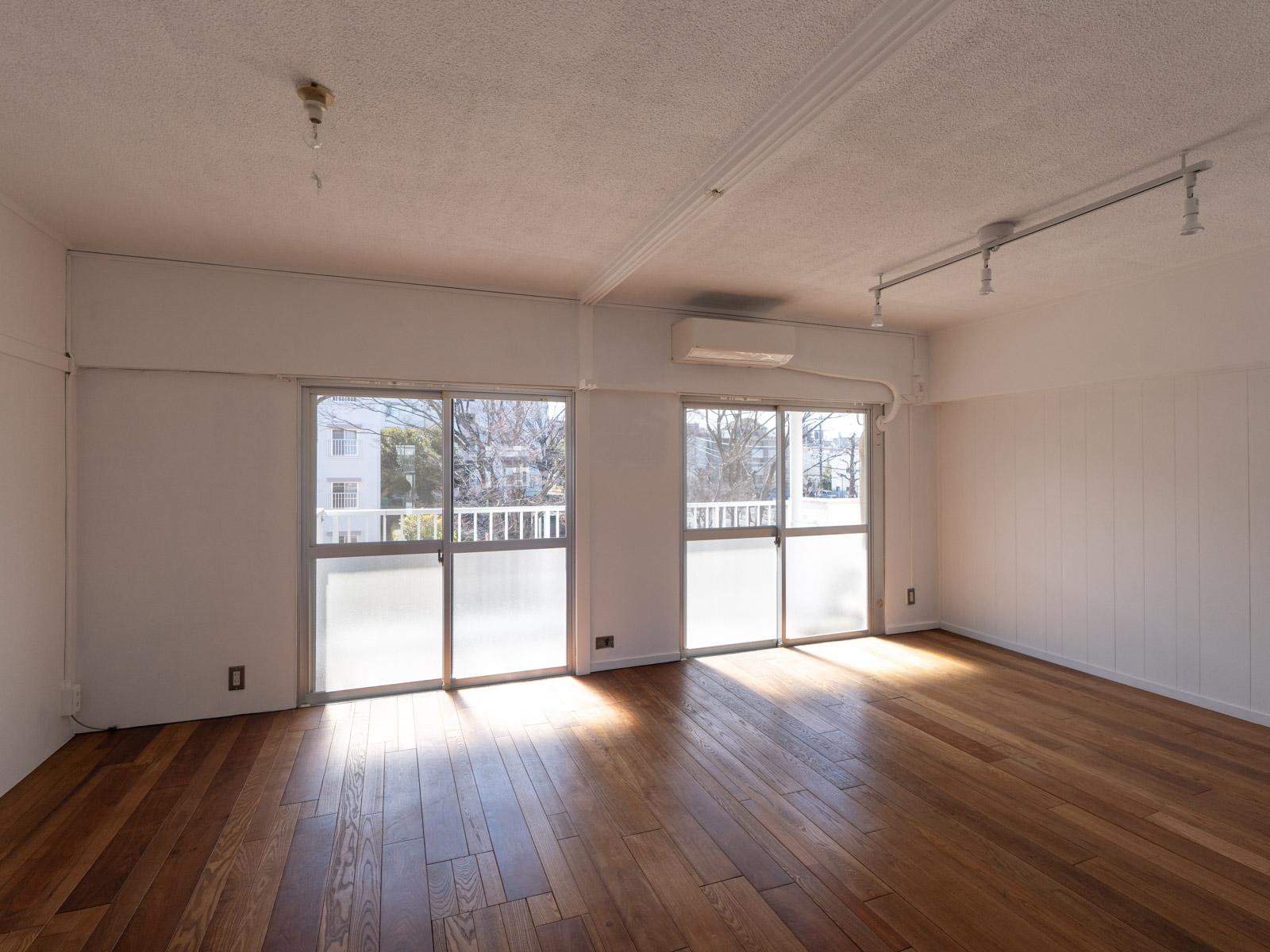 神奈川県川崎市多摩区三田の賃貸物件/南向きの窓から柔らかい光が入る