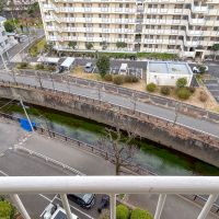 新宿区中井の賃貸物件/下を見れば妙正寺川