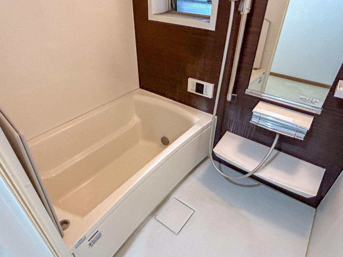 新宿区中井の賃貸物件/浴室。追いだき、浴室乾燥機付き