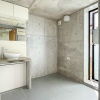 中野区南台の賃貸物件/小部屋の中。衣装部屋にすれば、洗面もあり、朝の支度がここで完結できる