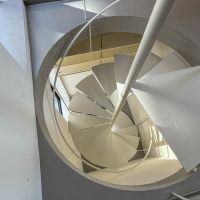 中野区南台の賃貸物件/螺旋階段で1〜3階を行き来するつくり