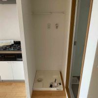 杉並区桃井の賃貸物件/キッチン右側に洗濯機置き場