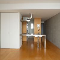 大田区北千束の賃貸物件/ベランダ側から部屋を見た視点