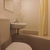 新宿区西新宿の賃貸物件/ユニットバスなのでお風呂の快適性はそこまでありません