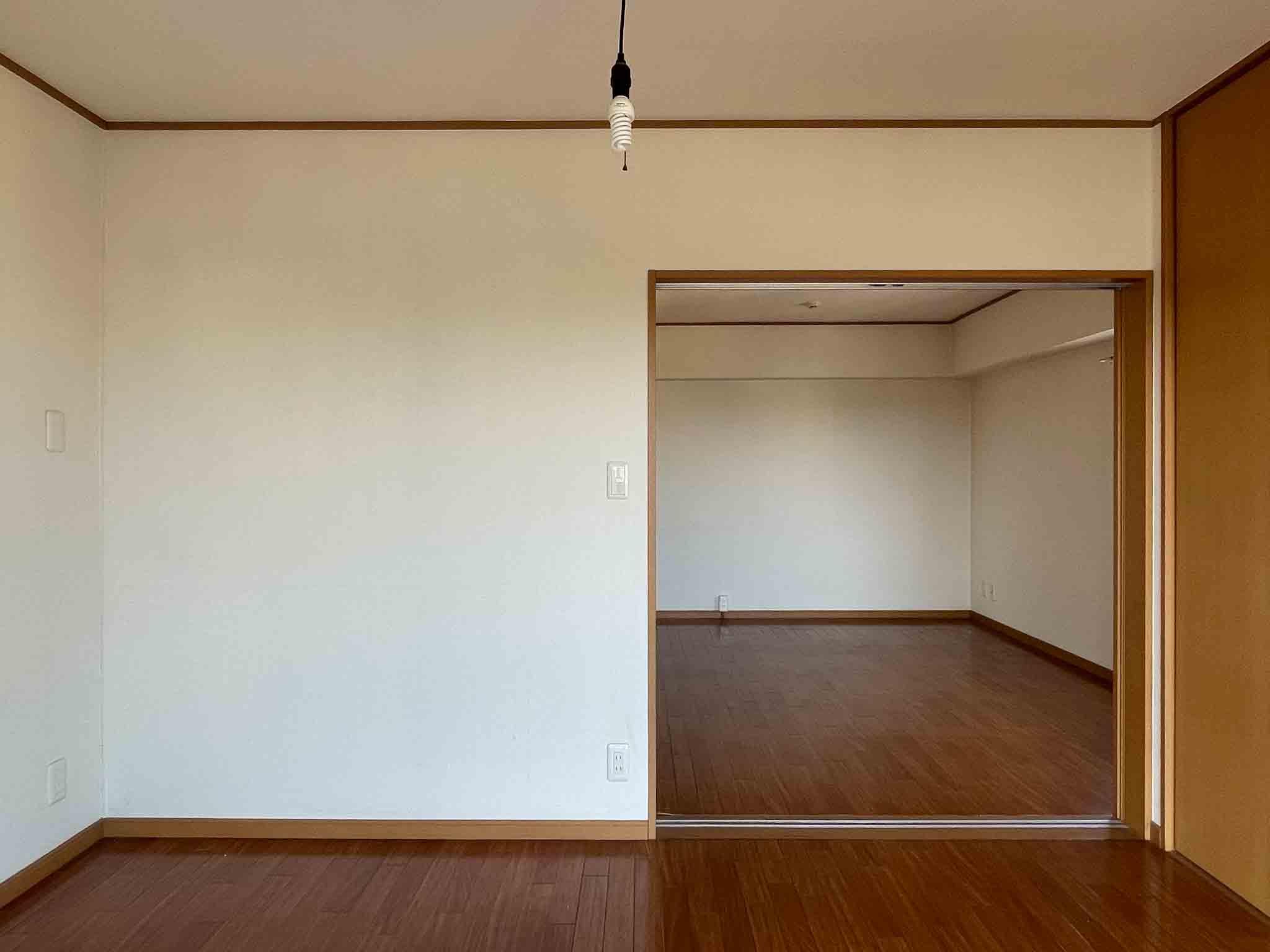 杉並区梅里の賃貸物件/南側洋室：ベランダから北に向かって