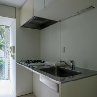 大田区北千束の賃貸物件/ガスコンロ4口のシステムキッチン