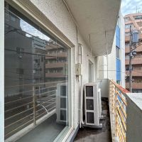 渋谷区恵比寿南の賃貸物件/ベランダ。窓が大きい！