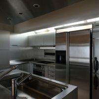 世田谷区砧の賃貸物件/2階：業務用の冷蔵庫等、良い機材が入っています