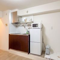 目黒区目黒の賃貸物件/キッチン。冷蔵庫や電子レンジなど、そのまま使うことも可能