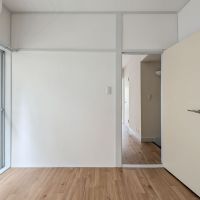 港区赤坂の賃貸物件/4.5畳の洋室の別アングル（押し入れ側から）