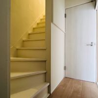 世田谷区給田の賃貸物件/階段で2階へ