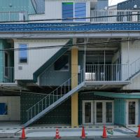 神奈川県横浜市港北区篠原町の賃貸物件/建物正面。各部屋がパッチワーク的に集合している
