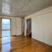 小平市花小金井の賃貸物件/ベッド＋デスクを置いても、余裕がありそうな広さ