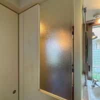 小平市花小金井の賃貸物件/洋室と水回りの引き戸は結構隙間が空いているので、二人暮らしの方は問題がないか事前にご検討ください