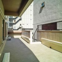 渋谷区渋谷の賃貸物件/3階事務所1専用のルーフバルコニー。椅子やテーブルを出して、息抜きのスペースまたは気分を変えて仕事をしたい方は重宝しそうです