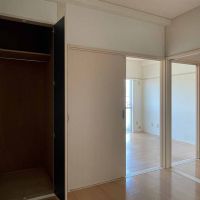 杉並区和泉の賃貸物件/4.5畳のほうにも半畳分サイズのクローゼットがあります