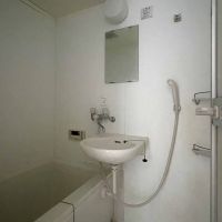 杉並区和泉の賃貸物件/浴室。特に新しくはない