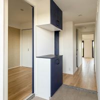 杉並区上井草の賃貸物件/外側からみるとこんな感じ。玄関脇と廊下から入れるようになっている（602号室）