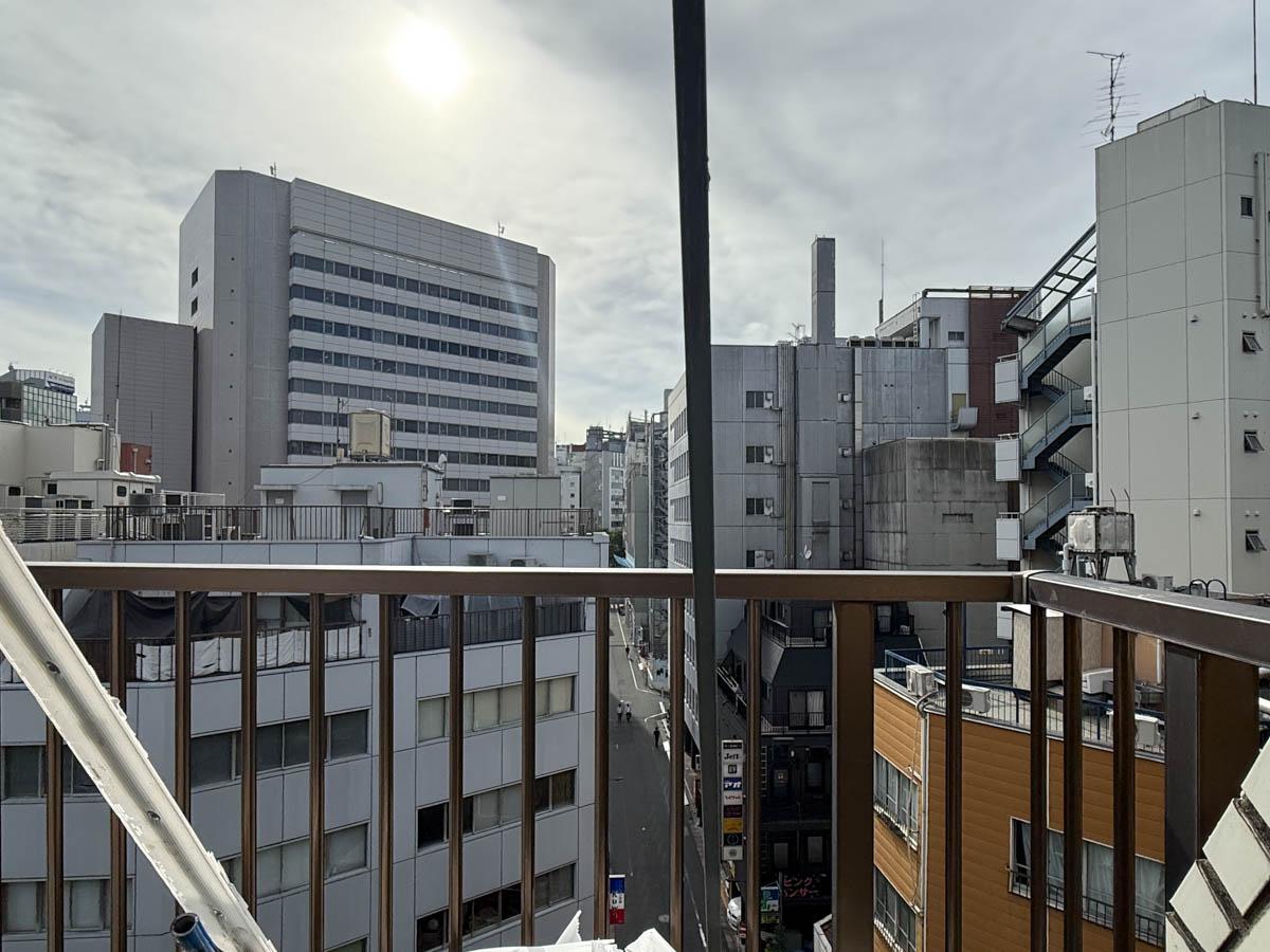 新宿区新宿の賃貸物件/バルコニーからの眺望