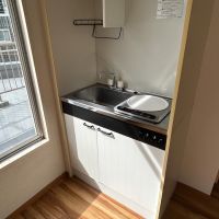 渋谷区円山町の賃貸物件/キッチン。かなりコンパクトなサイズです。