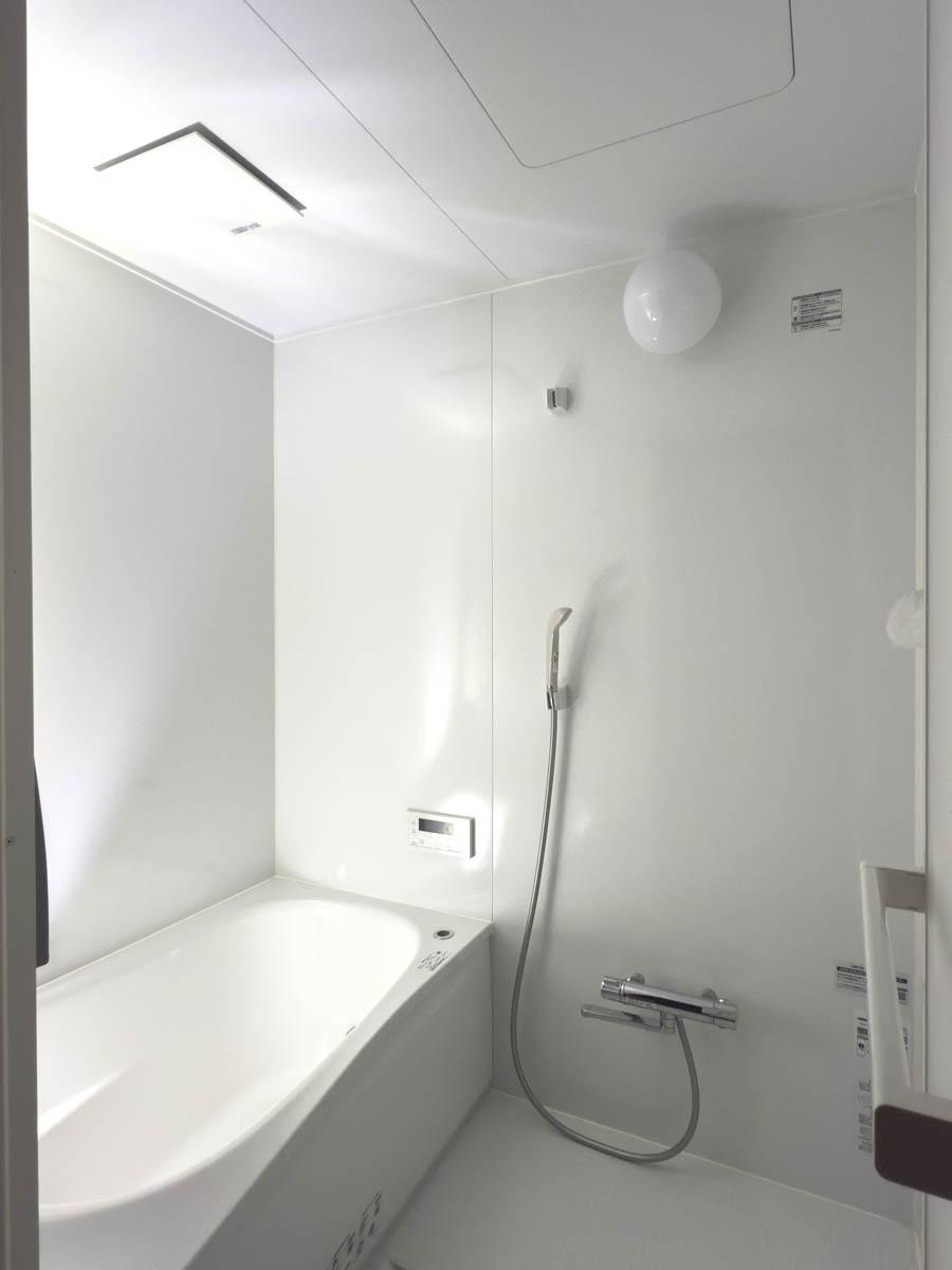 新座市新堀の賃貸物件/新しく交換され、きれいになったユニットバス