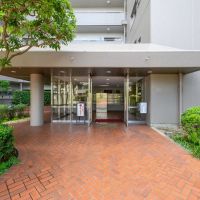 世田谷区下馬の売買物件/エントランス