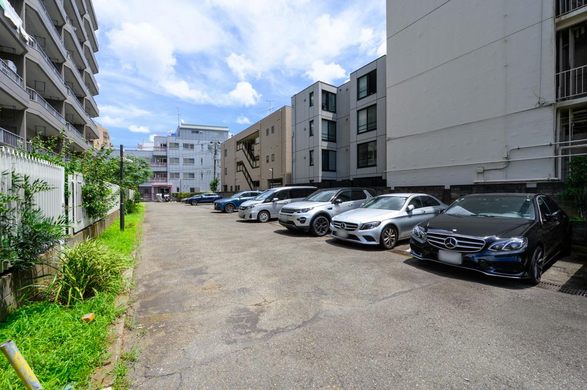 世田谷区下馬の売買物件/駐車場