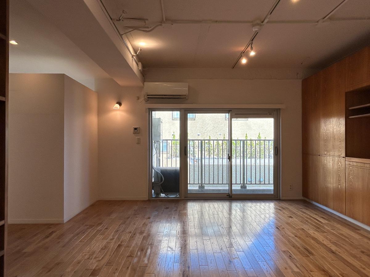 渋谷区恵比寿の賃貸物件/リビング別角度から。