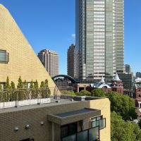 渋谷区恵比寿の賃貸物件/眺望。すぐそこにある、恵比寿ガーデンヒルズが見えます。