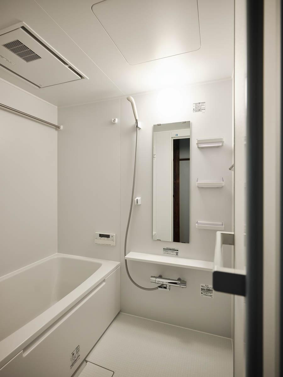 板橋区南町の賃貸物件/お風呂はきれいに交換済み。追いだき、浴室乾燥機能がついています