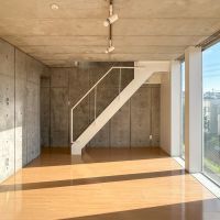 横浜市青葉区荏田北の賃貸物件/3階：階段側に水回りがまとまっています