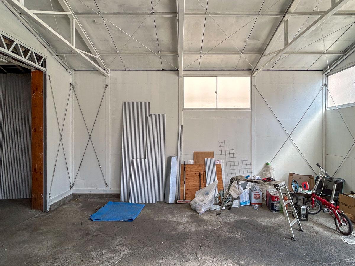 墨田区立川の賃貸物件/入口付近の荷物は撤去予定