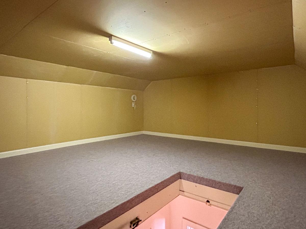 杉並区宮前の賃貸物件/屋根裏収納。たっぷり収納できます
