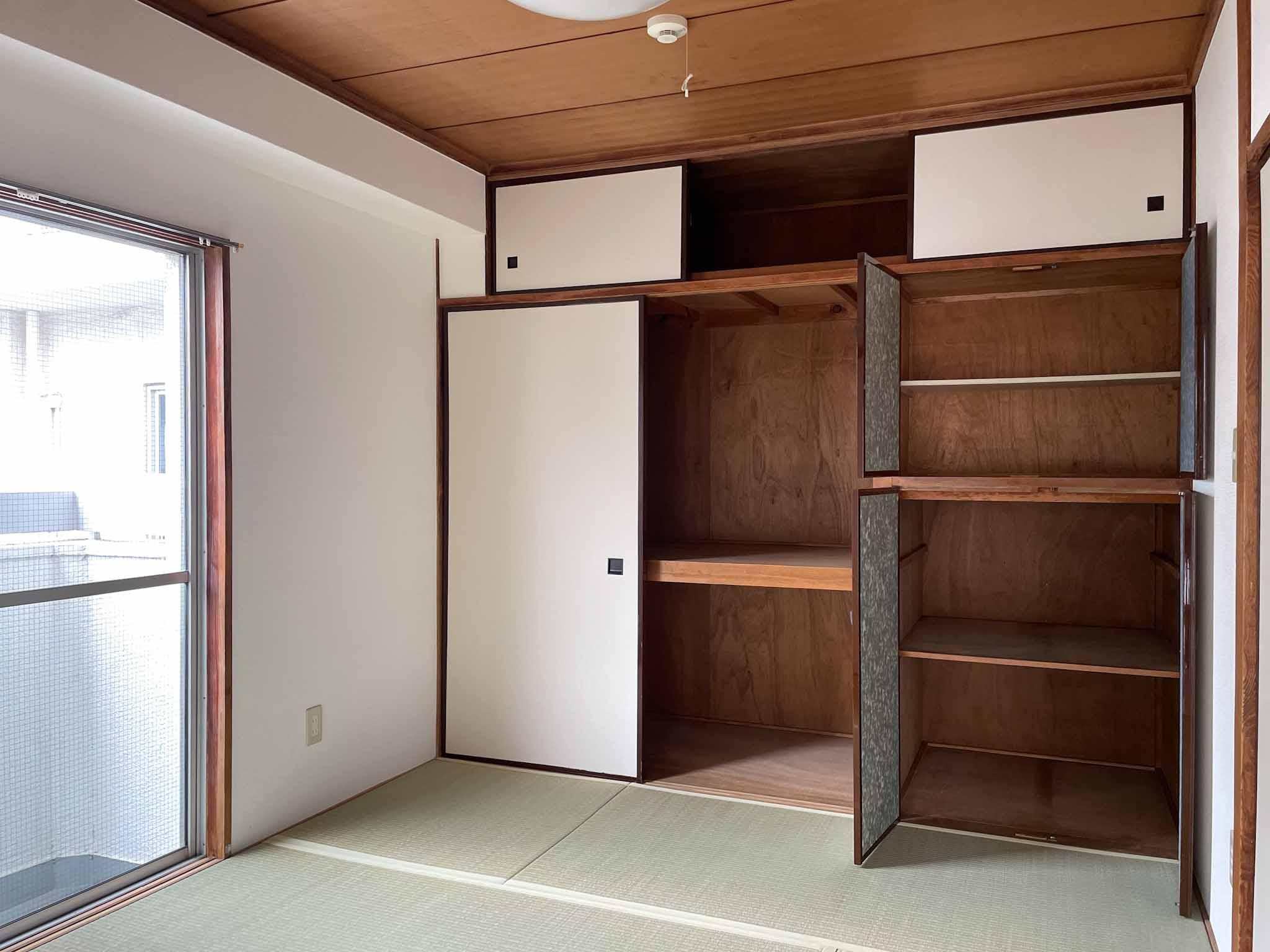 杉並区西荻北の賃貸物件/収納は押入れのみ。ということで北側のサービスルームは納戸に