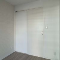 港区南青山の賃貸物件/4.5畳の洋室。こちらもコンパクトなサイズ感