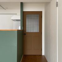 世田谷区三軒茶屋の賃貸物件/と言いつつ、ドアのデザインをお見せしたい