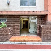 目黒区上目黒の賃貸物件/エントランス