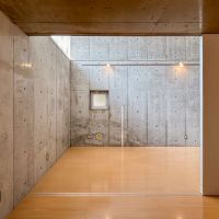 横浜市青葉区荏田北の賃貸物件/6階：リビング側をみる