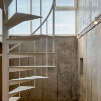 横浜市青葉区荏田北の賃貸物件/6階：美しい曲線を描く螺旋階段