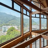 青梅市沢井の売買物件/どこから見ても自然を感じられるガラスの壁