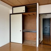 豊島区千早の賃貸物件/収納は押入れ。これだけでは少し足りない気がします