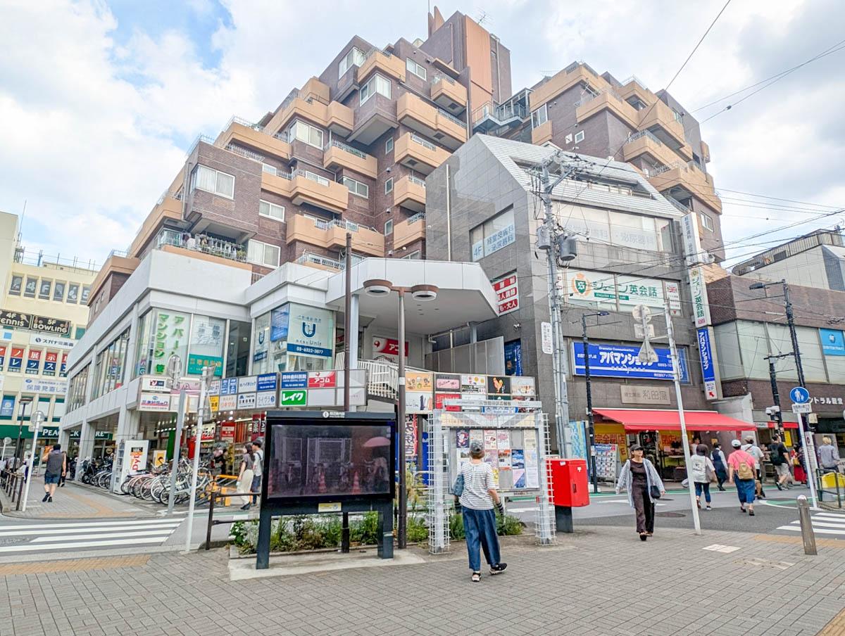 世田谷区経堂の賃貸物件/経堂駅周辺の様子。副都心線から直通の小田急線が使いやすい。