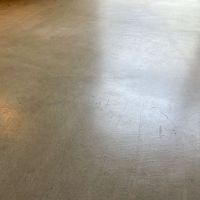中野区新井の賃貸物件/フラットなモルタル床