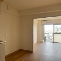 杉並区高円寺北の賃貸物件/ダイニングを玄関前から見たアングル