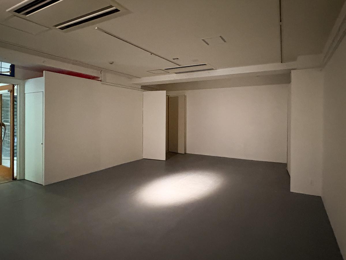 千代田区神田駿河台の賃貸物件/部屋その1　ギャラリー的な空間になっている