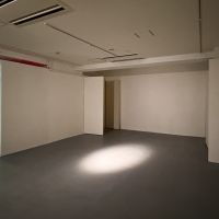 千代田区神田駿河台の賃貸物件/部屋その1　ギャラリー的な空間になっている