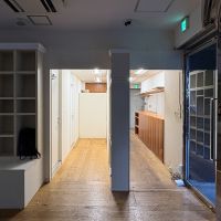 千代田区神田駿河台の賃貸物件/入り口が写真右手　写真正面が現状キッチンスペース