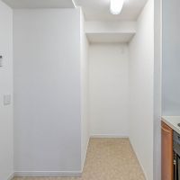 文京区本駒込の賃貸物件/キッチンの反対側には冷蔵庫置場があります。