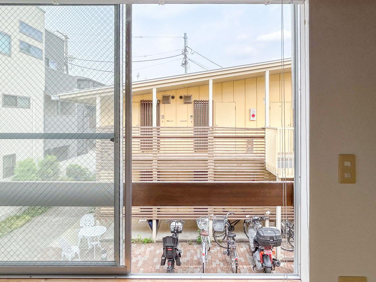 世田谷区世田谷の賃貸物件/東側の窓から見える景色